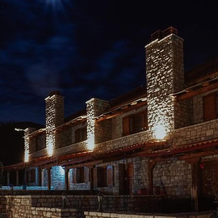 Appartamento Mezonetes Helmos Ano Lousoi Esterno foto