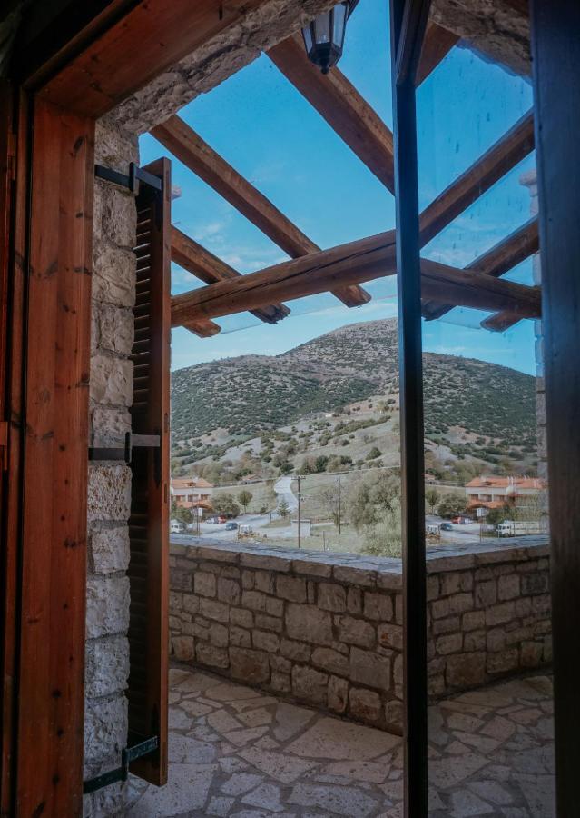 Appartamento Mezonetes Helmos Ano Lousoi Esterno foto