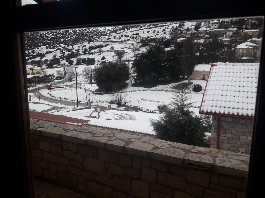 Appartamento Mezonetes Helmos Ano Lousoi Esterno foto